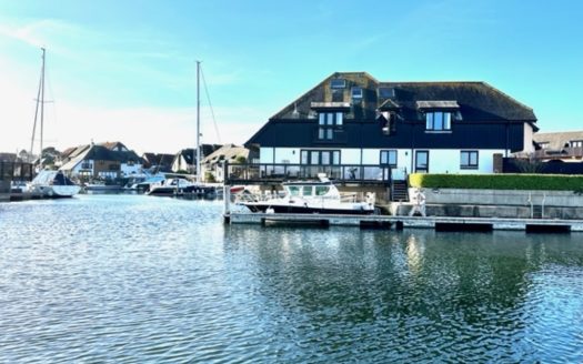 White Heather Court, Hythe